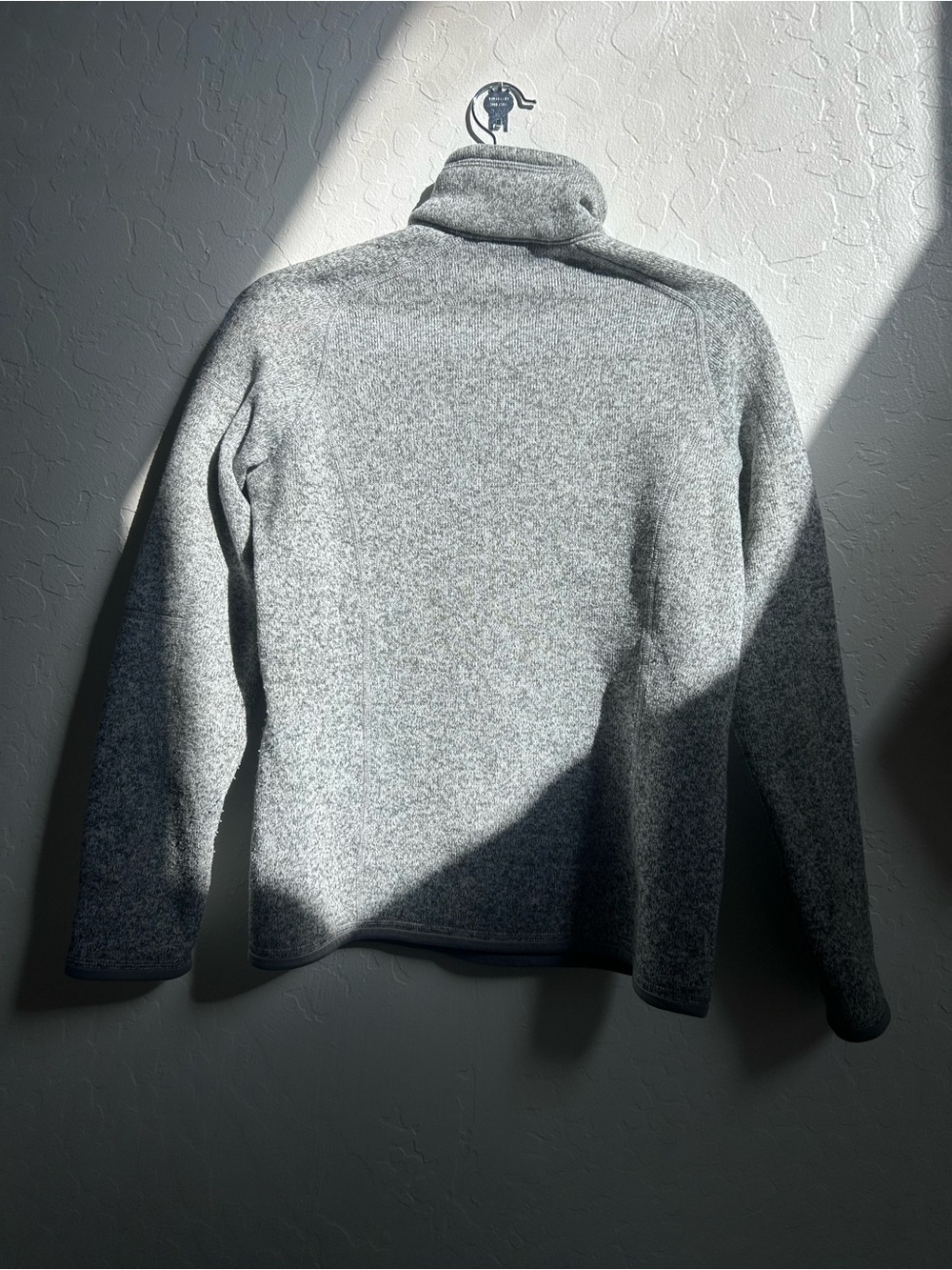 Patagonia Women’s Size Small 1/4-Zip Sweater Fleece - Heather Gray - Picture 3 of 8